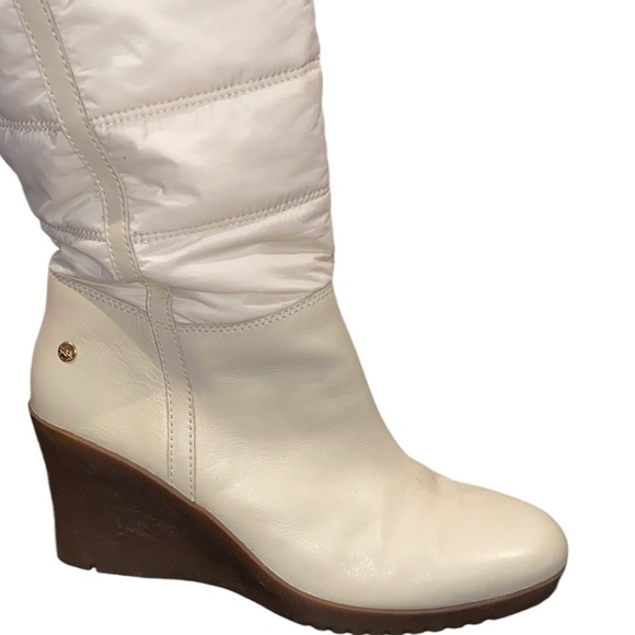 UGG® AUSTRALIA LEONA 1944 PALE
CREAM WEDGE BOOTS SIZE 12 - Picture 8 of 13